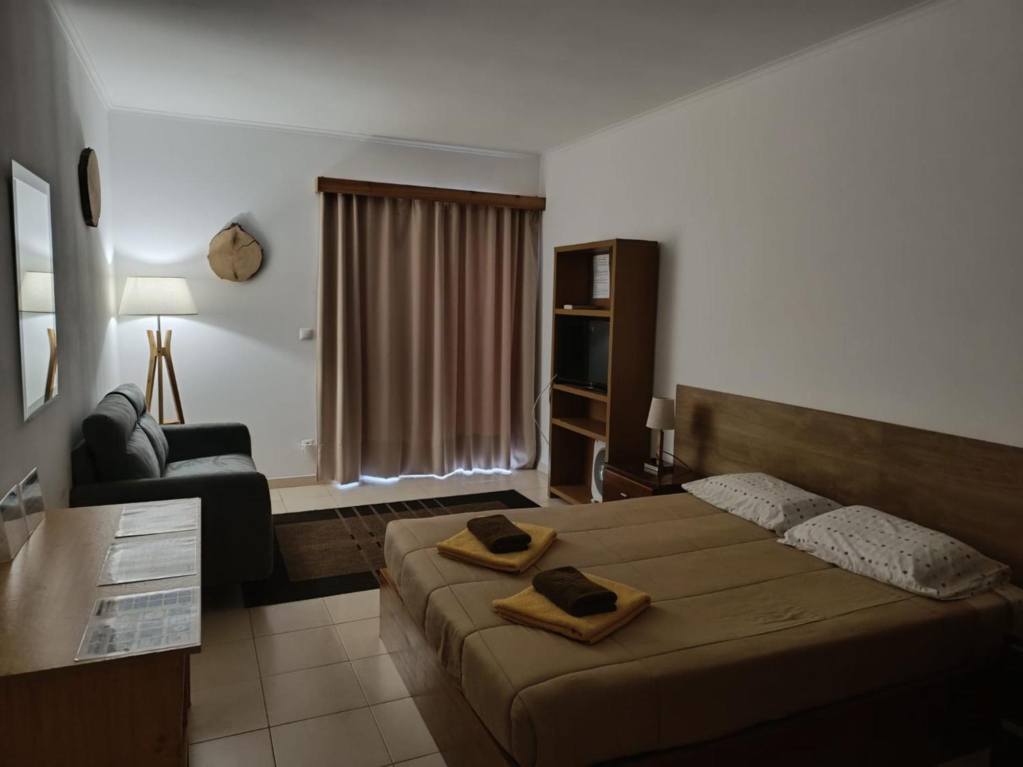 Azores Garden House - Private Suites & Apartments - Automatic Self Check-In Ponta Delgada  Bagian luar foto